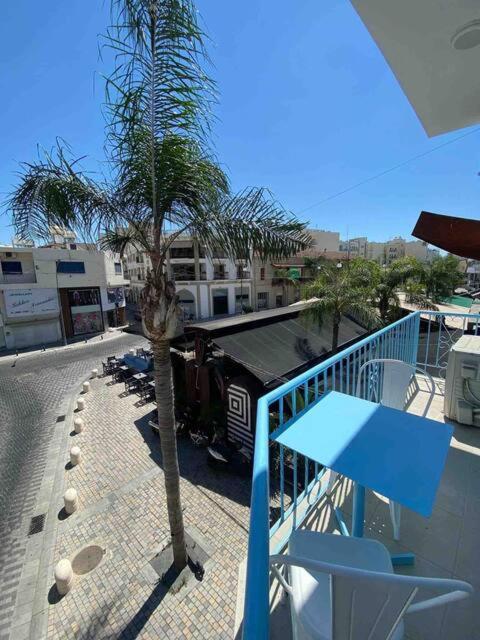 2 Bedroom Apt In Ermou 4 Minute Walk Beach Larnaka Exterior foto
