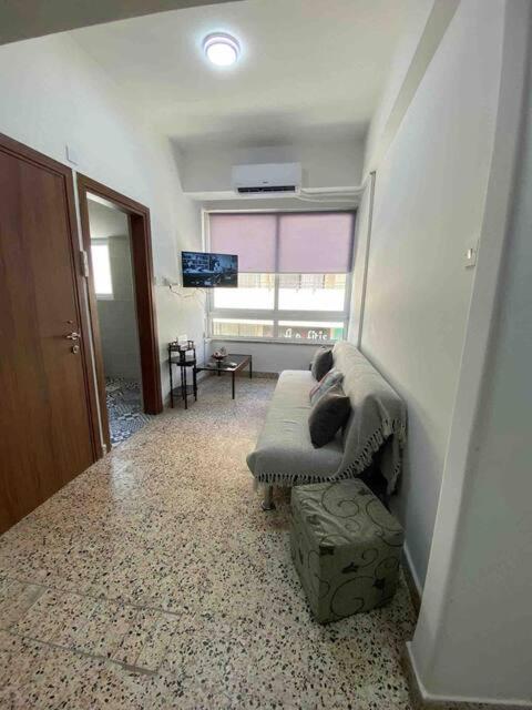 2 Bedroom Apt In Ermou 4 Minute Walk Beach Larnaka Exterior foto